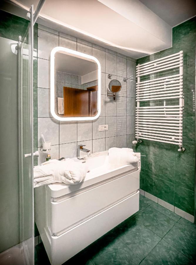 Shiro Appartement Boekarest Buitenkant foto