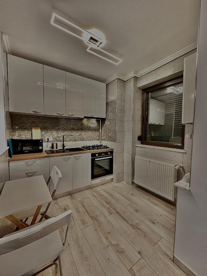 Shiro Appartement Boekarest Buitenkant foto